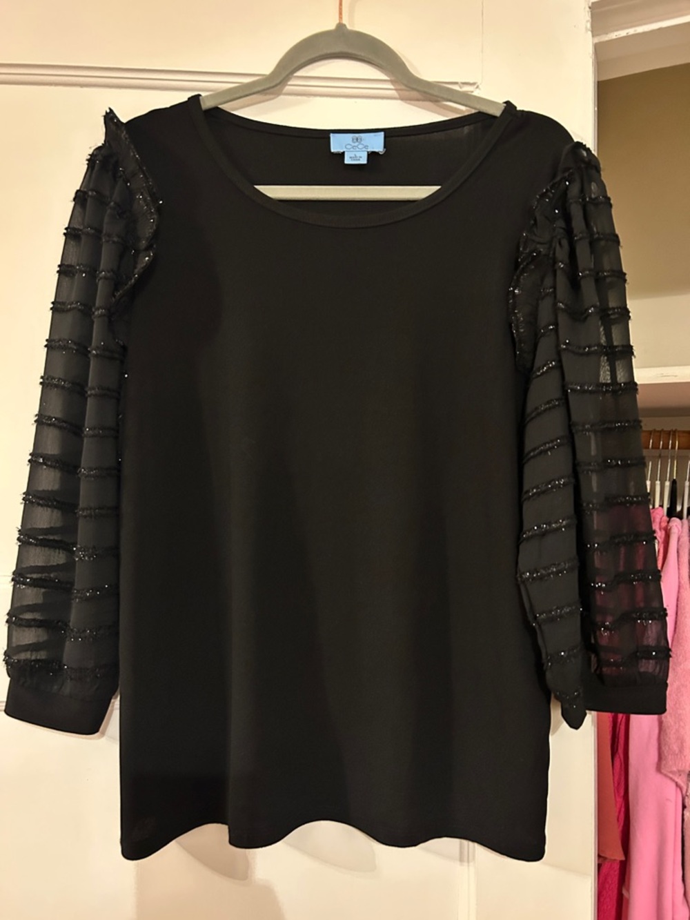 CeCe Black Round-Neck Tunic Top
